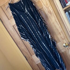 Black and White Striped Kaftan